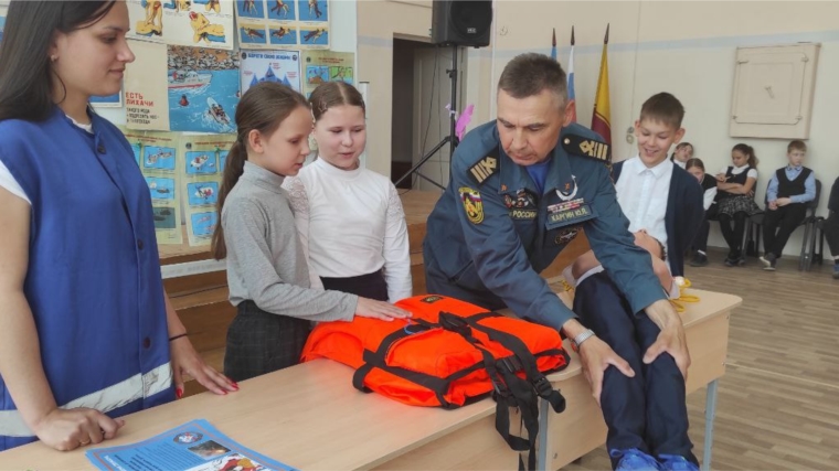 В образовательных учреждениях города Новочебоксарска продолжаются уроки безопасности