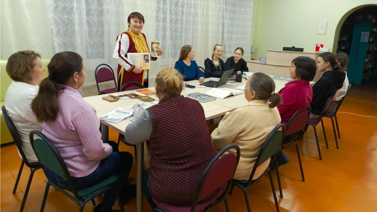 Катькас ял библиотекинче «Кăвар чĕреллĕ поэт» ятпа краеведени сехечĕ иртрĕ