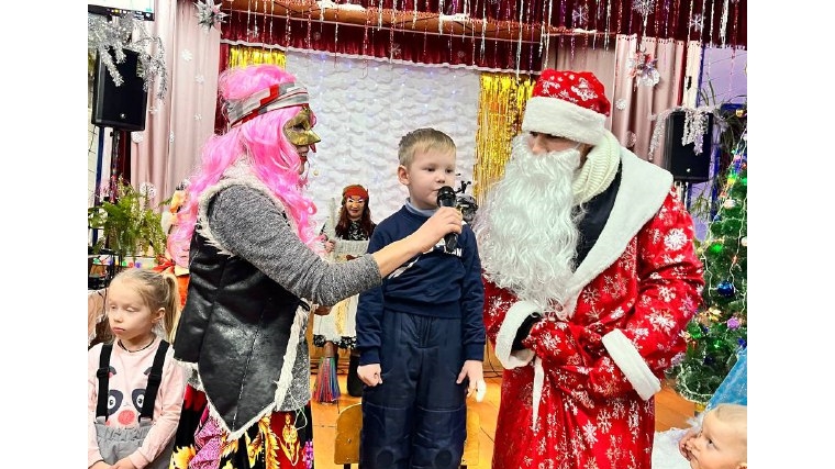 Новогоднее представление Зимняя сказка" в Байглычевском СК