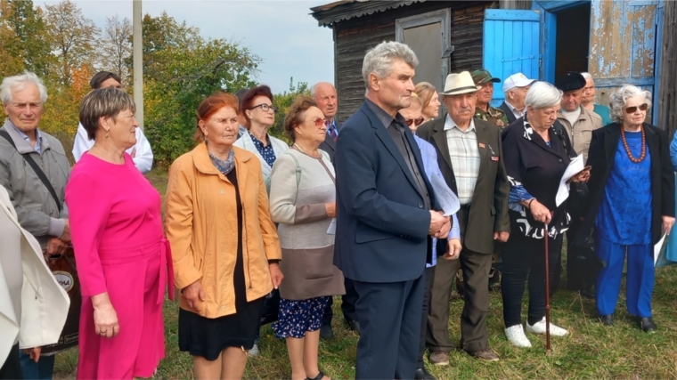Пишет Вам житель города Астана – столицы Казахстана, Сапуанов Нурхат Курманбекович. Хочу поделиться информацией о своем родственнике, воевавшем в рядах 139-й стрелковой дивизии 50-й Армии Западного фронта.