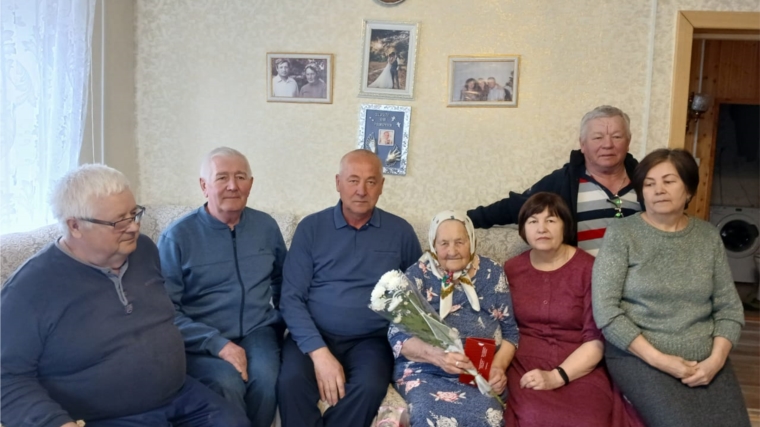85 - летний юбилей отмечает жительница деревни Нижнее Буяново Олимпиада Александровна Матвеева