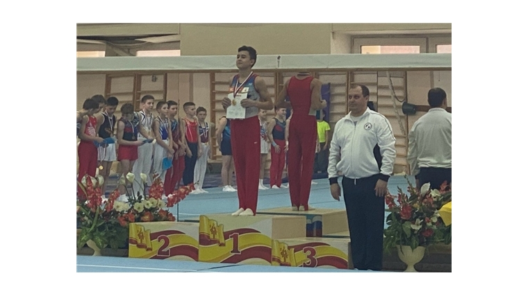 Леснов Никита победитель городского чемпионата по спортивной гимнастике