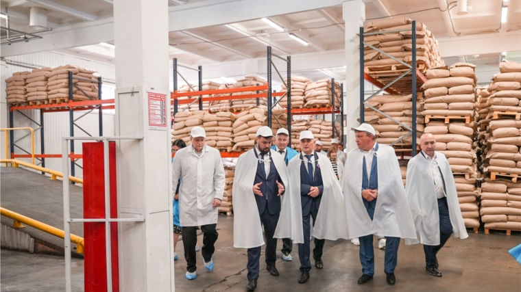Олег Николаев: Чувашия наращивает производство молочной продукции