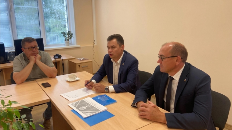 Александр Рыбаков посетил производственное предприятие «Марпосадкабель»