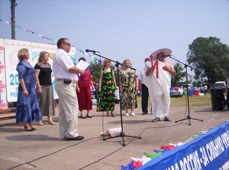 y3102.JPG