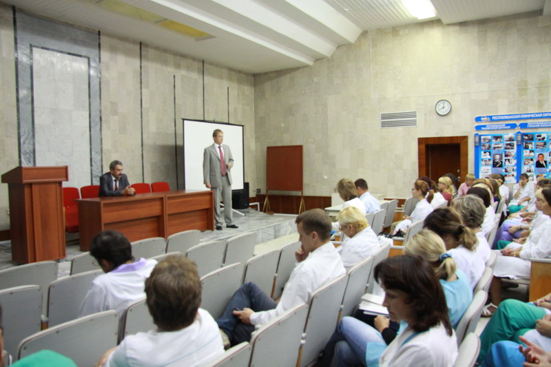 14:35 Глава города Чебоксары провел встречу в рамках информдня в Республиканской клинической офтальмологической больнице