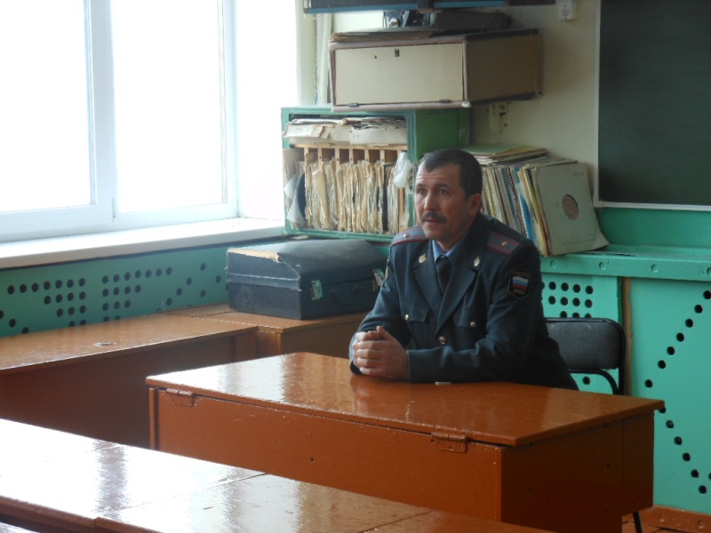 Встреча учащихся  с начальником ГАИ Андреевым Валерием Ивановичем
