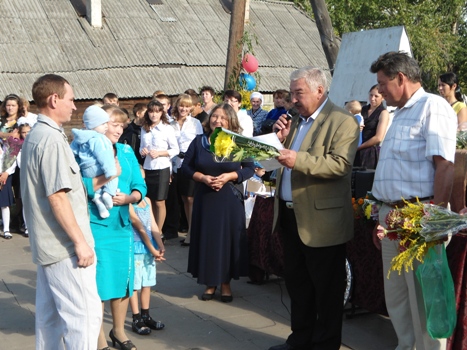 В Альбусь-Сюрбеевском сельском поселении состоялось вручение сертификатов на право безвозмездного получения земельных участков многодетным семьям 