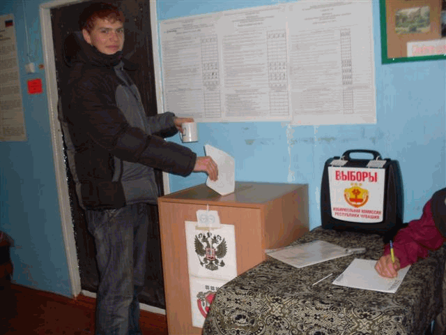 На  Шибулатовском избирательном участке № 846   молодых избирателей в этом году  6