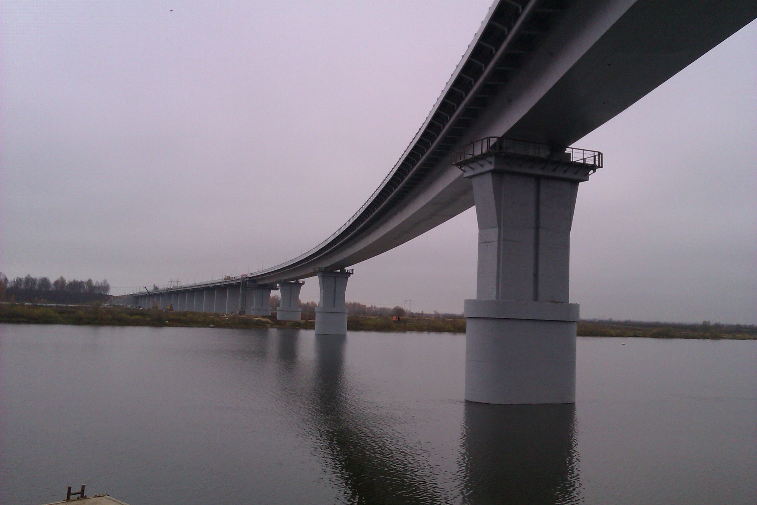 Завершено строительство моста через реку Сура