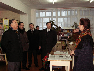 Руководитель Администрации Президента Чувашской Республики Э.А.Аблякимов посетил Малобуяновское поселение