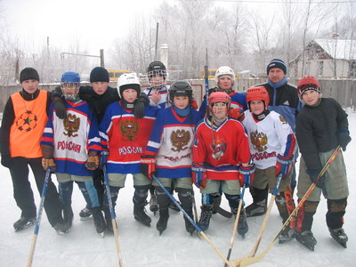 15:00_В Янтиковском районе состоялись зональные соревнования по хоккею