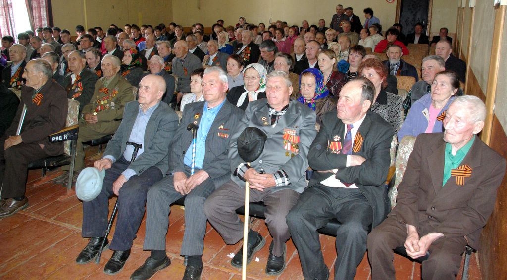 11:14 Состоялось торжественное собрание, посвященное Дню Великой Победы, в Моргаушском районе