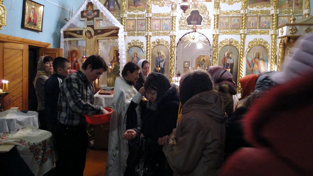 14:00.  Праздник Крещения Господня в церкви Благоверного князя Александра Невского в селе Александровское 
