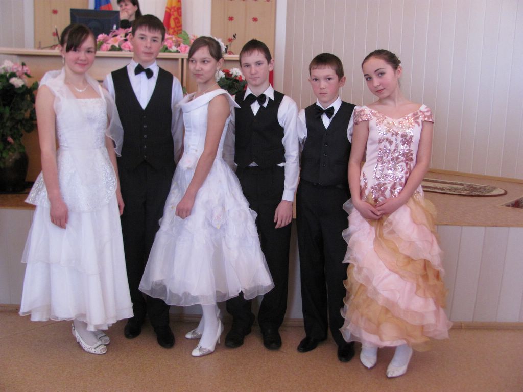 17:07 Моргаушский район: первый конкурс бального танца «На волнах дружбы»