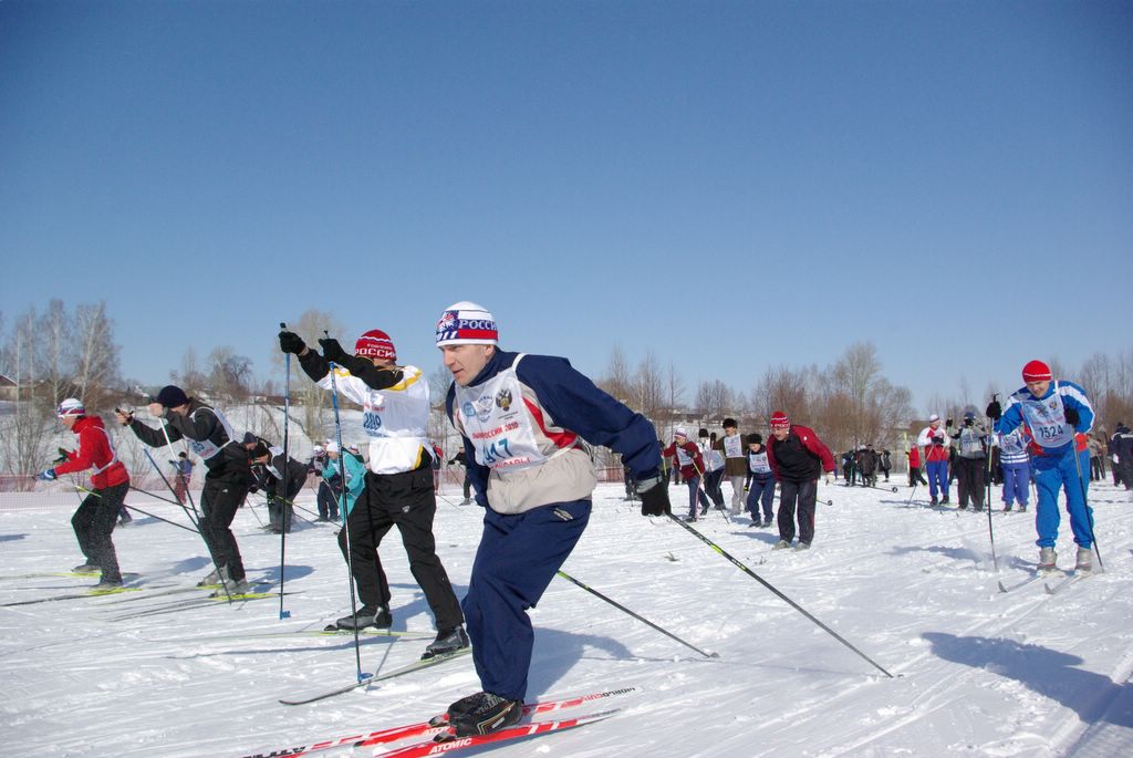 13:45 Проходит первенство по лыжной эстафете на Кубок главы администрации Моргаушского района