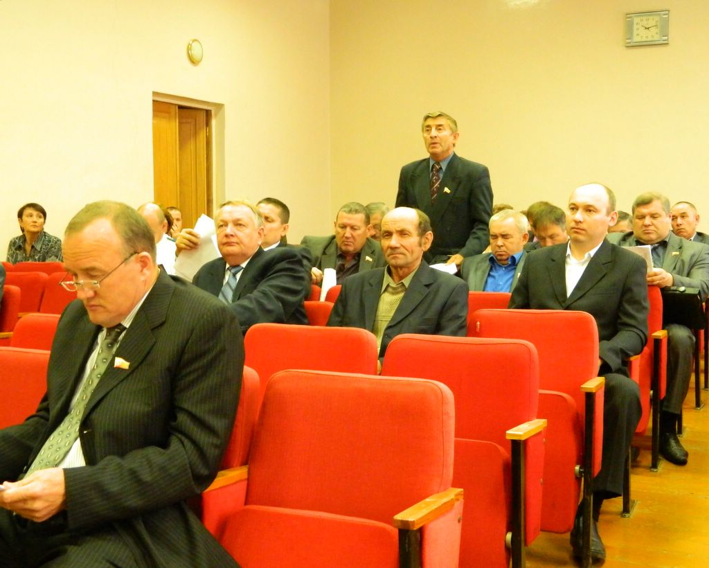 16:00.  Прошло внеочередное  заседание Моргаушского районного Собрания депутатов.