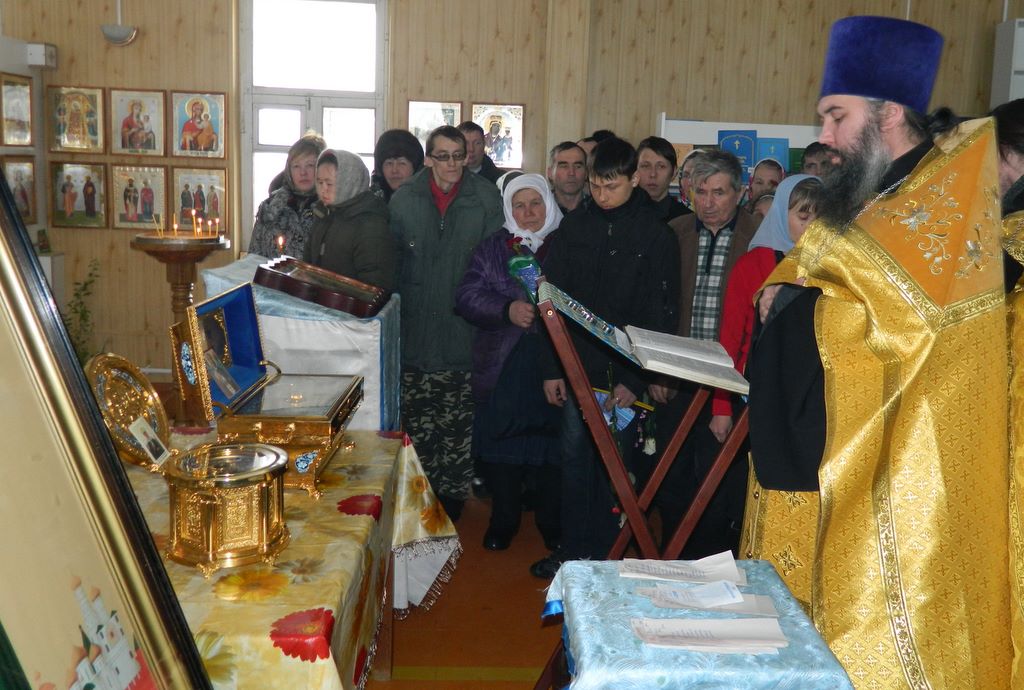 09:53 На моргаушскую землю прибыли мощи святого Николая архиепископа Мир Ликийских и святой блаженной Матроны Московской