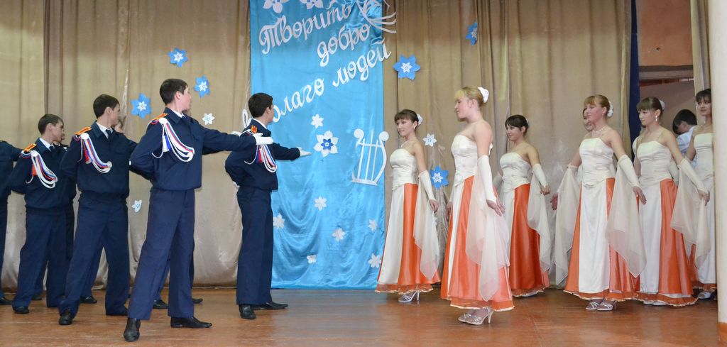 13:21 В Моргаушском районе прошел VI районный конкурс-фестиваль детских хореографических коллективов «Ташлар-ха савăнса-2012»