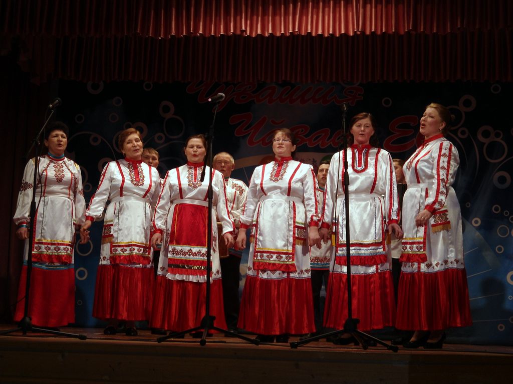 17:10.  Фестиваль – конкурс коллективов художественного творчества «Чечеклен, юратнă Муркаш ен!» набирает обороты