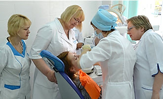 Врачи стоматологической поликлиники 12