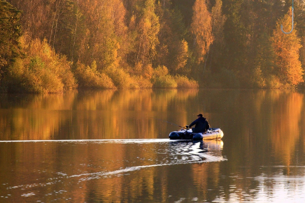 Осень – не повод забывать о безопасности на воде!