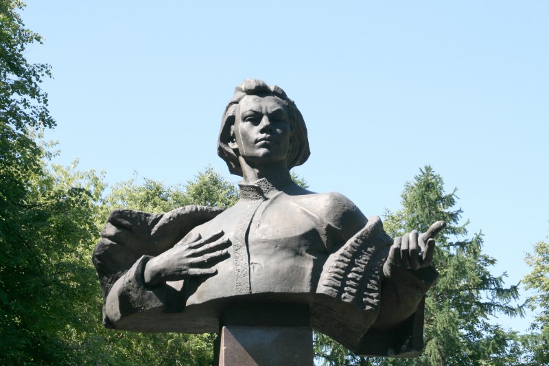 02-07.jpg