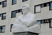 02-09.jpg